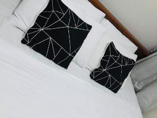 Two Bedrooms with free wifi, netflix,youtube Apartment in Marikina
