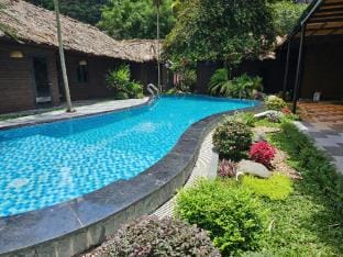 An Riverside Ecolodge Vacation rental in Laos