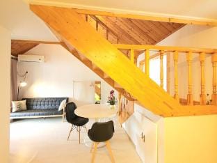 Fun Vineyard 가평 포도밭 댕댕이 펜션 (2호실), 반려동물 가능 객실 Vacation rental in Gyeonggi-do