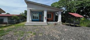 CasaLoma Homestay  Vacation rental in Perak