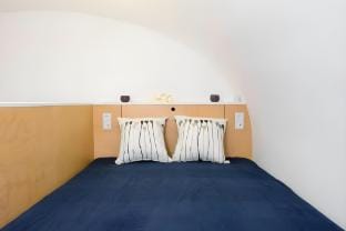 Eszter's Lovely Downtown Apartment, by NW Apartment in Budapest