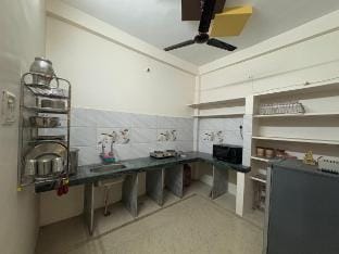 Akshat Home Stay | 2km start highway to mahakal Vacation rental in India