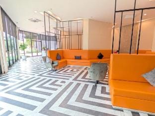 Minimalist studio for Digital Nomad Vacation rental in Bangkok