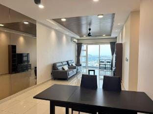 Pinnacle Tower 4BR | JB City Town| near KSL Vacation rental in Johor Bahru