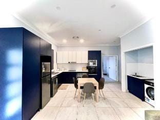 Private Spacious Family Home Near Train Station Vacation rental in Brisbane