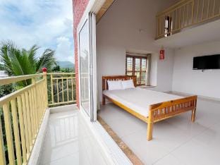 Shlok Villa - Mountain View Farm Stay in Maharashtra