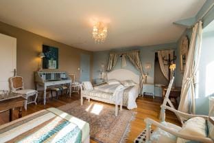 Room Suite peuplier garden view Vacation rental in St-Malo