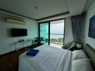 The Peak Towers by PSR Apartment in Pattaya City