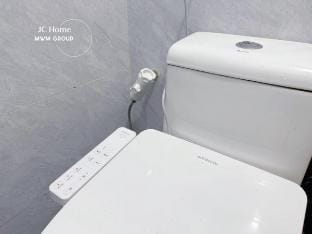 R6R8- 2pax w bathroom 1 min KSL Vacation rental in Johor Bahru