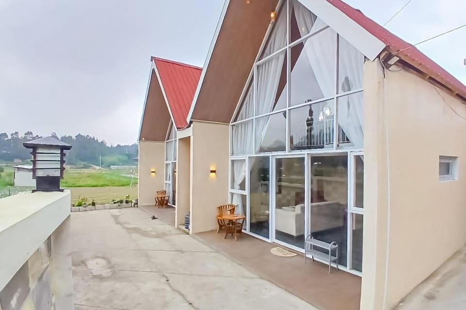 Danin Villa Syariah Dieng Mitra RedDoorz Hotel in Indonesia