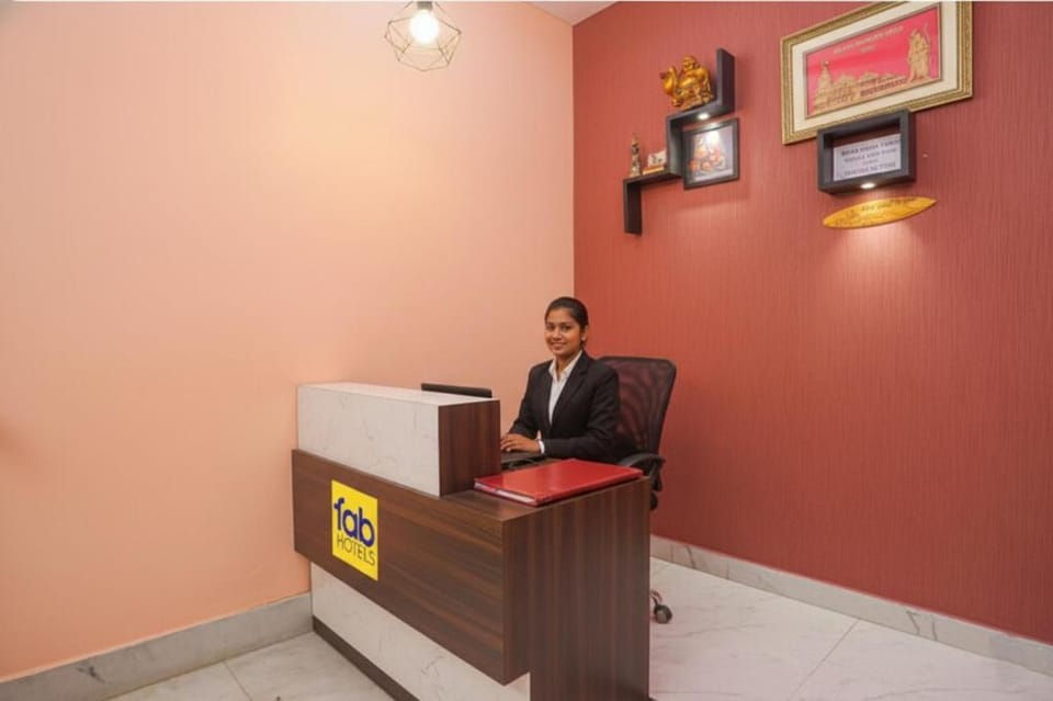 FabHotel Baba Guest House - Dasaswamedh Ghat Hotel in Varanasi