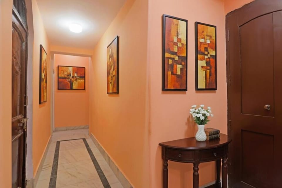 FabHotel Baba Guest House - Dasaswamedh Ghat Hotel in Varanasi