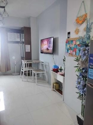 Tums MPlace Staycation 15th Floor Tower D Apartment in Quezon City