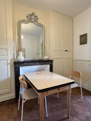 Odilon - Elegant suite for 2 - central Provins Vacation rental in Île-de-France