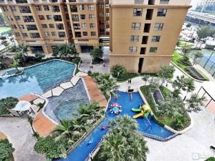Vinhomes Dcapital 119 Tran Duy Hung - NaHouse Apartment in Laos