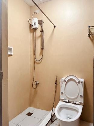 Stackey Hotel Standard Deluxe Room Vacation rental in Olongapo
