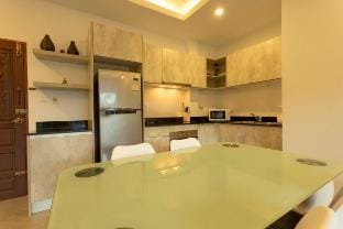 Walk to Beach Global & Local Eats Pool & Gym C126 Vacation rental in Rawai