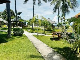 Galaxy- Barkada Room for  10 persons Villa in Central Visayas