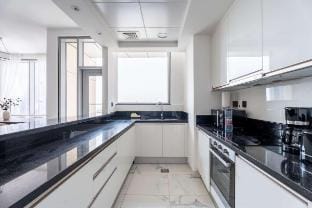 Luxury 2BR with Canal & Pool View Nr Downtown Vacation rental in Dubai