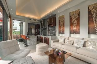 *4BR Pool Villa w/ Jacuzzi | Near Big Buddha V232 Villa in Chalong