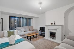Woodcote House w/ Large 4 Bedr Jlr, WV1, M54 / M6 Vacation rental in Wolverhampton