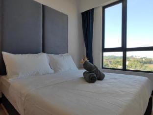 JUNE Homestay @ Vetro11 1BR 2-4Pax Sunset View Apartment in Kota Kinabalu