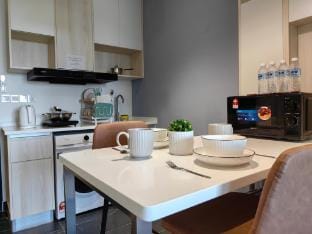 JUNE Homestay @ Vetro11 1BR 2-4Pax Mountain View Apartment in Kota Kinabalu
