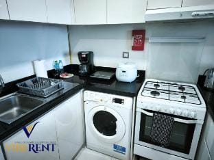 Elegant 1BR | Pool, Gym, Fast Wi-Fi in DAMAC JVC Vacation rental in Dubai