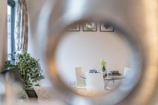 Windsor Elegant Studio – 100yrds from the Castle Apartment in Windsor