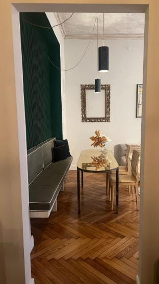 AT     at Central Station Apartment in Milan