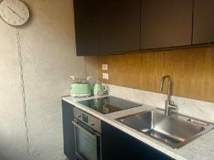 AT     at Central Station Apartment in Milan