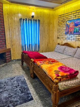 Venice home stay(1BR wooden room) Vacation rental in Kodaikanal