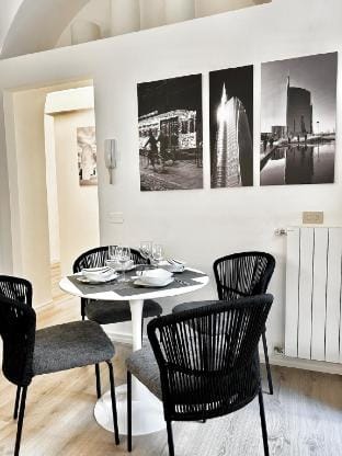 Exclusive haven of style and elegance in Moscova Vacation rental in Milan