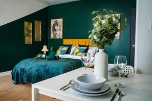 Firdaus Hideaway Apartment in Huddersfield