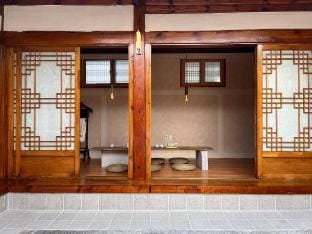 Hanok Village  # Anguk Station 4 rooms/3 bathrooms Vacation rental in Seoul