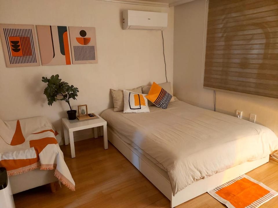 Cheongdam x K-Star Road, 강남구청역 도보 8분! 청담역 도보 9분! Vacation rental in Seoul
