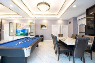 Pool Villa Pattaya •3BR • Slide • Karaoke Vacation rental in Chon Buri Changwat
