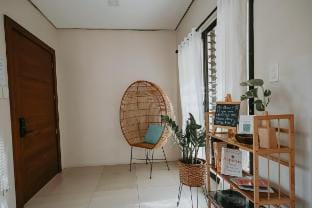 Warm & Cozy Room 1 Near IT Park - Hooga Home Cebu Vacation rental in Lapu-Lapu City