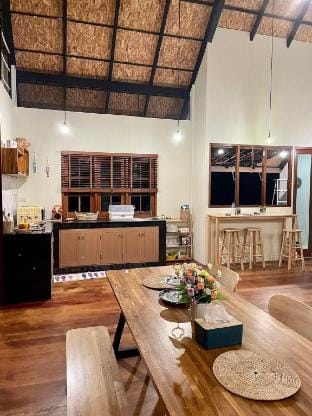"Peace in Ranong: Your Cozy Retreat" Vacation rental in Ranong, Khao Niwet, Mueang Ranong District, Ranong 85000, Thailand