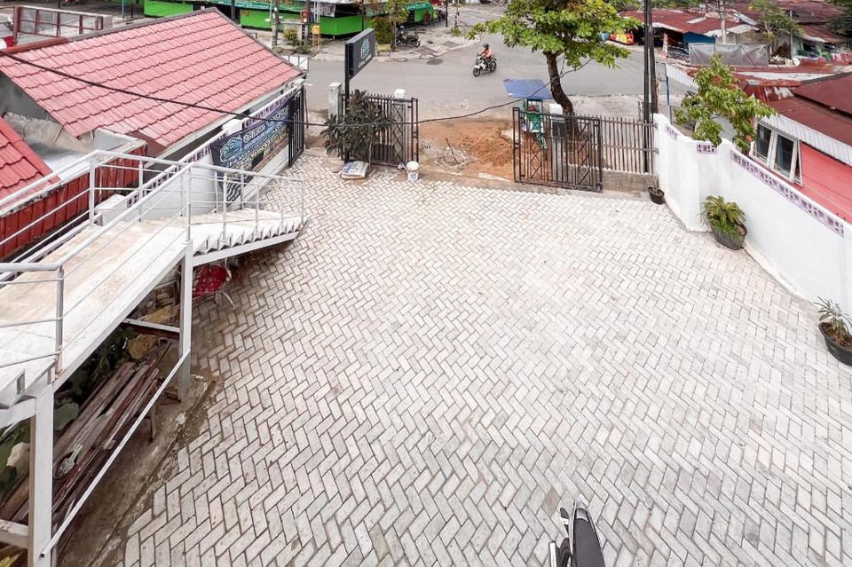 RedDoorz @ Ideal Home Banjarmasin Hotel in Indonesia