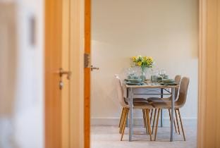 Two-bed Luxury Apartment B12LS by LiveComfortably Vacation rental in Birmingham
