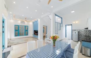 (Pickup) ETSY BLUE | 4 min walk to Beach (NEW) Vacation rental in Da Nang