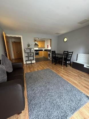 Two Bedroom Canary Wharf Apartment Apartment in London