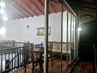 360° View Room with King Size Bed and Balcony  Vacation rental in Kandy
