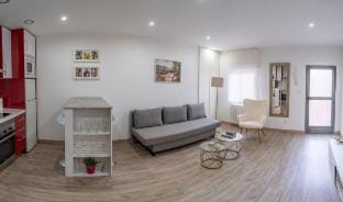 Comfortable apartment near Airport by beBalmy Vacation rental in Cordoba