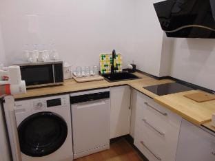 Airport Plenilunio Suites Beige by beBalmy Vacation rental in Madrid