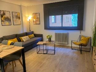 Charming apartment 7 min from Salamanca by beBalmy Vacation rental in Salamanca