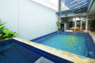 Villa Bandung Lembang W Private pool & Billiard 4B Villa in Parongpong
