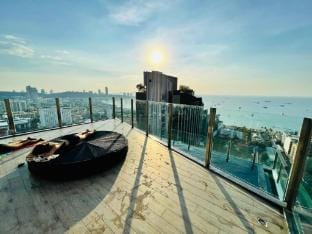 Pattaya Central - Best Pool Apartment in Pattaya City