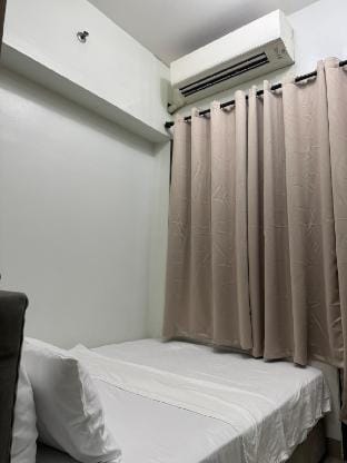 Shore 2 Tower 3 - Metro Prime Staycations Vacation rental in Pasay